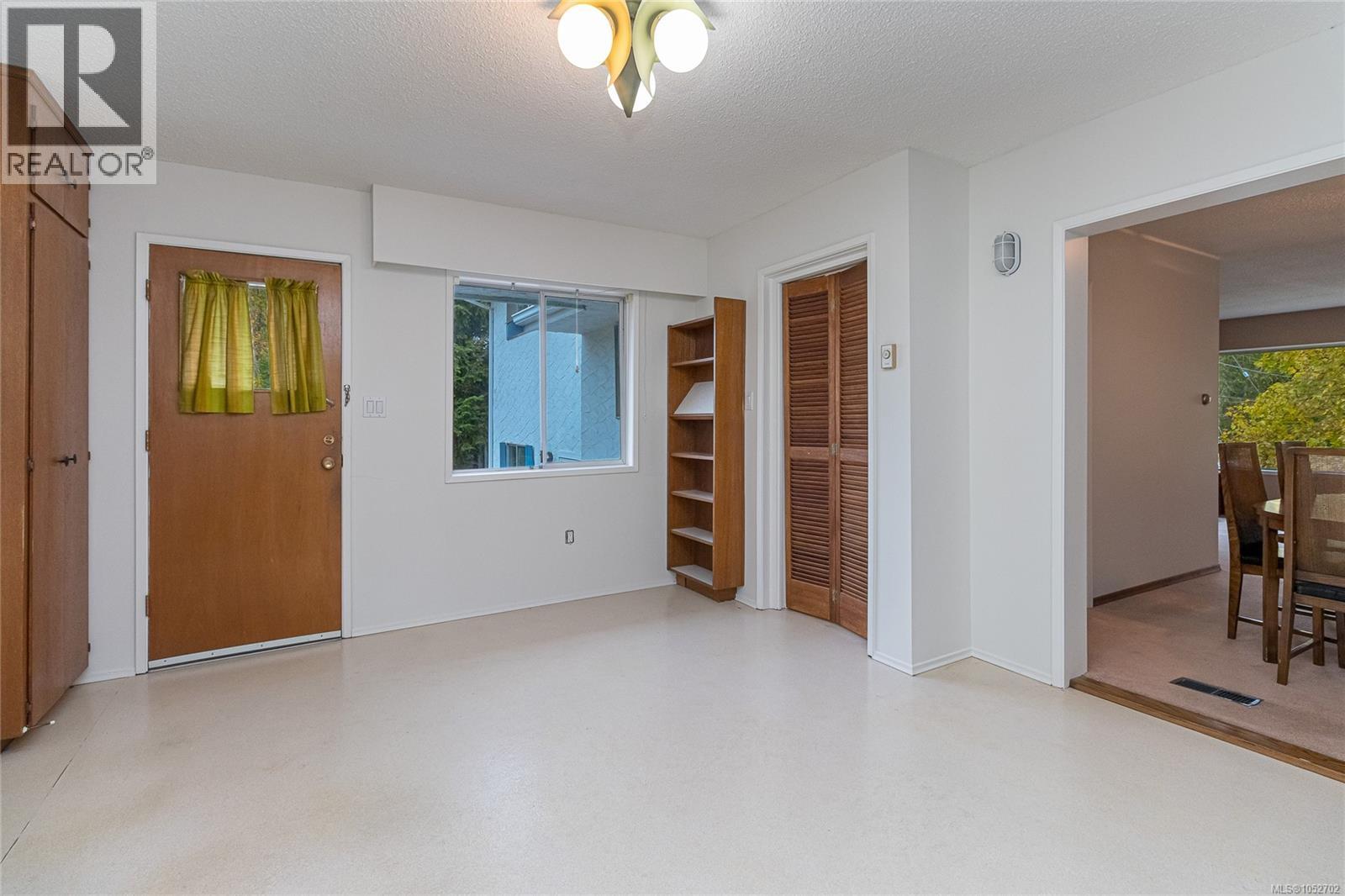  1823 Jade Place, Saanich