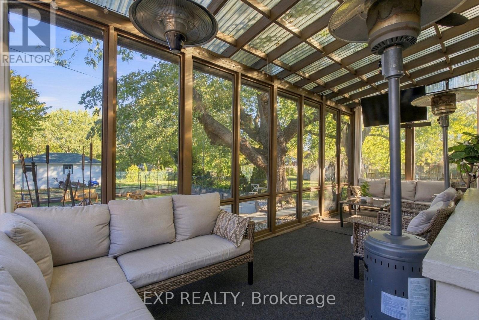 187 BERTIE STREET - 31