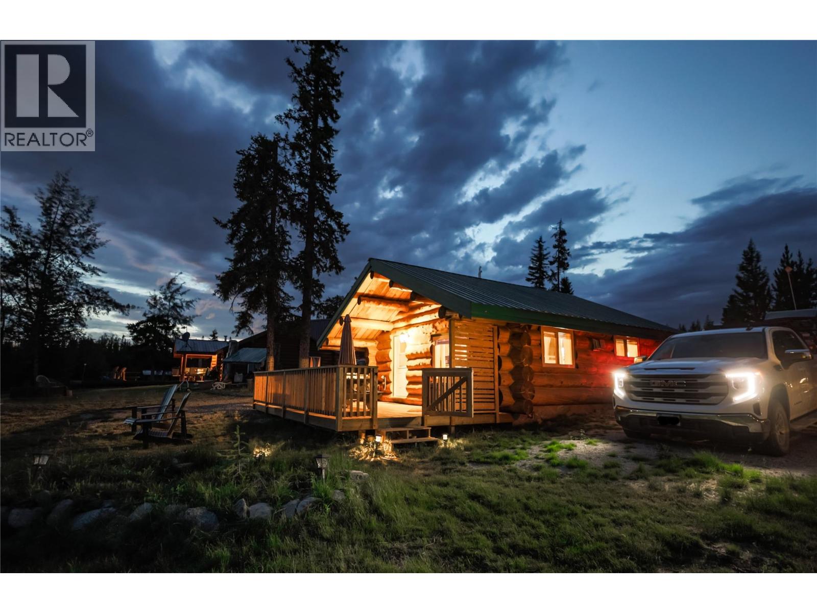  Cabin 10 Hatheume Lake Lodge Other, Peachland