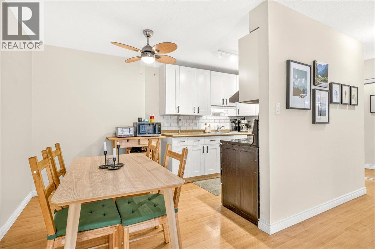 #204 30 RIDGEMONT Avenue - 9