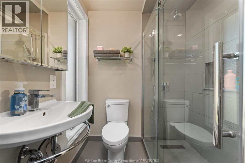 6410 JAMIE COURT - 18