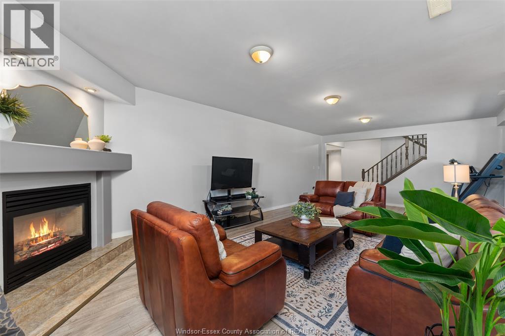 6410 JAMIE COURT - 25