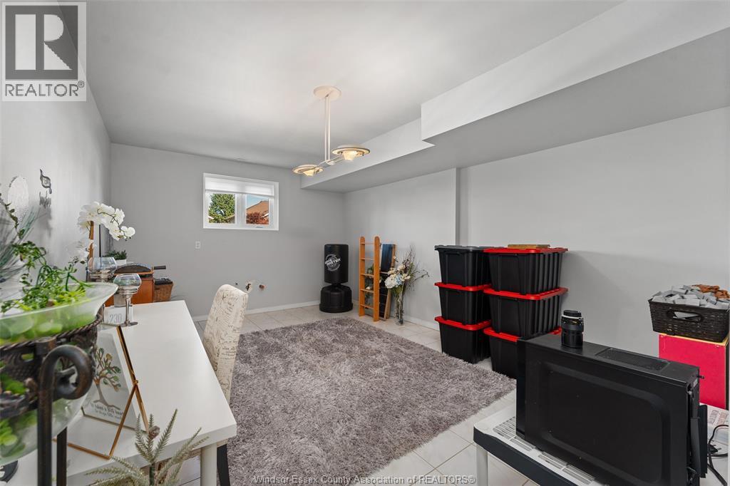 6410 JAMIE COURT - 28