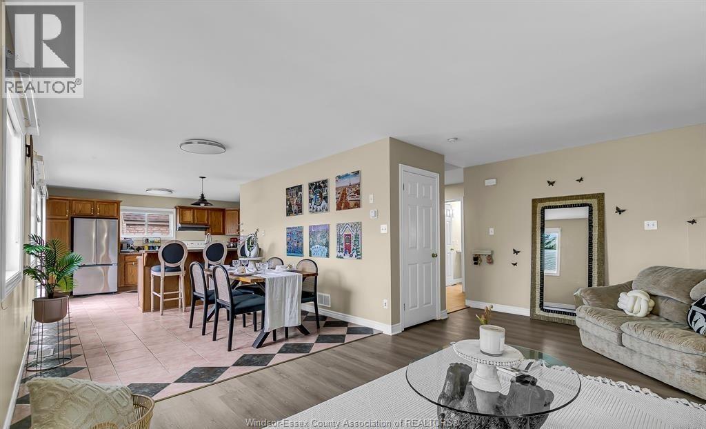 898 Hacienda COURT, Windsor — photo 10
