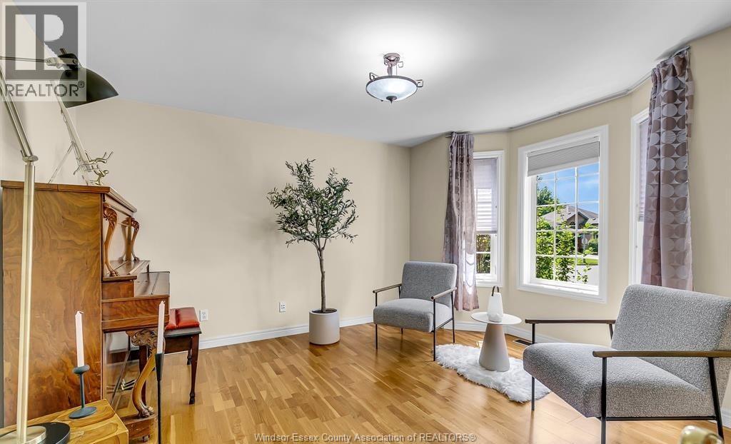 898 Hacienda COURT, Windsor — photo 5