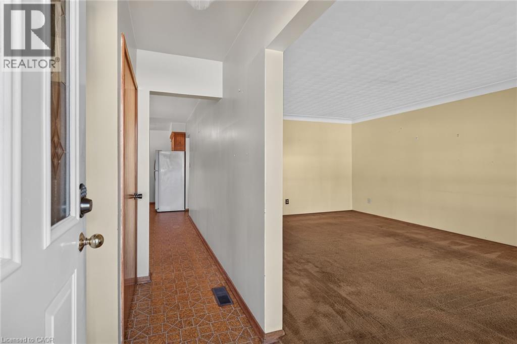 145 EAST 25TH Street, Hamilton — photo 4