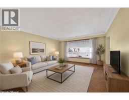 Living room - 145 East 25th Street, Hamilton, ON L8V3A3 Photo 8