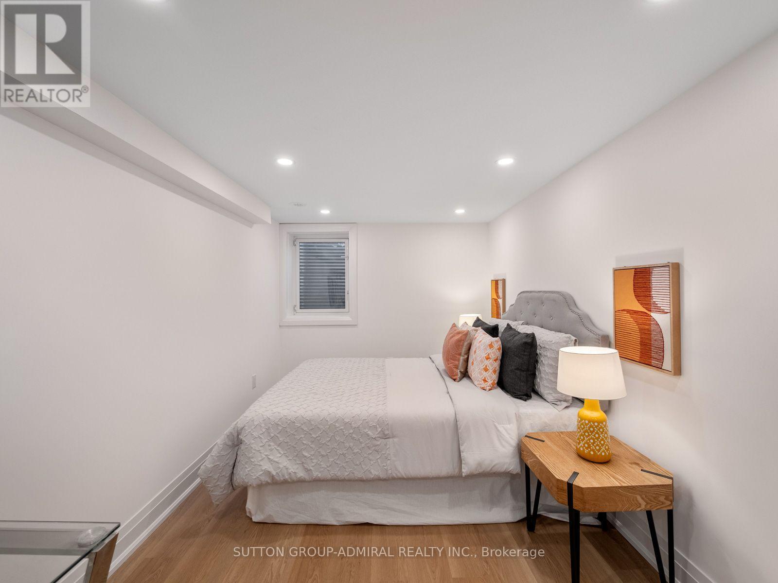 283 EUCLID AVENUE - 34