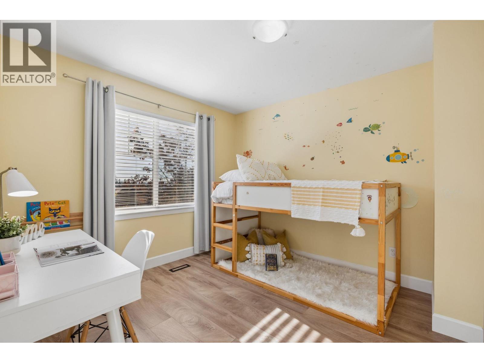 Photo of 109 GREENLEAF COURT 29