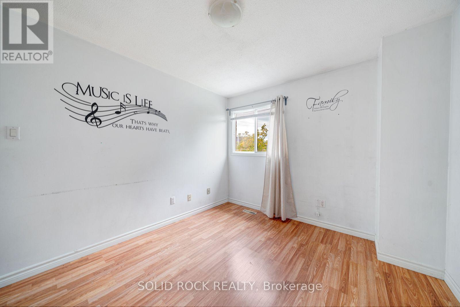 2394 STRATHMORE CRESCENT - 25