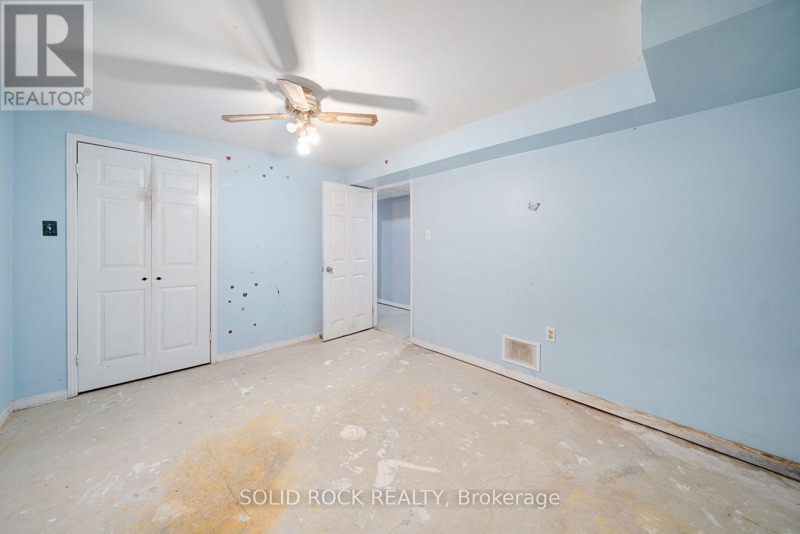 2394 STRATHMORE CRESCENT - 36