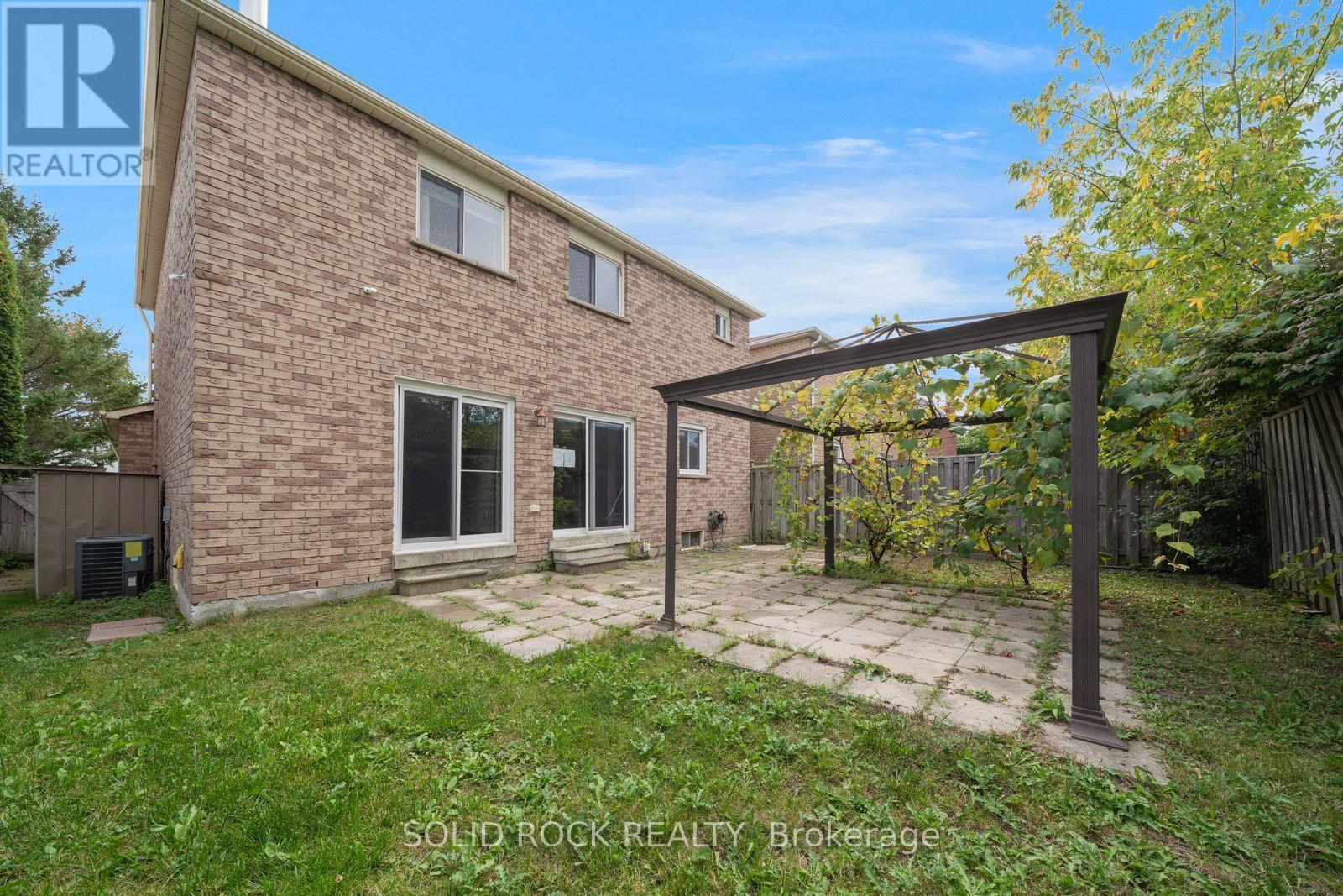 2394 STRATHMORE CRESCENT - 41