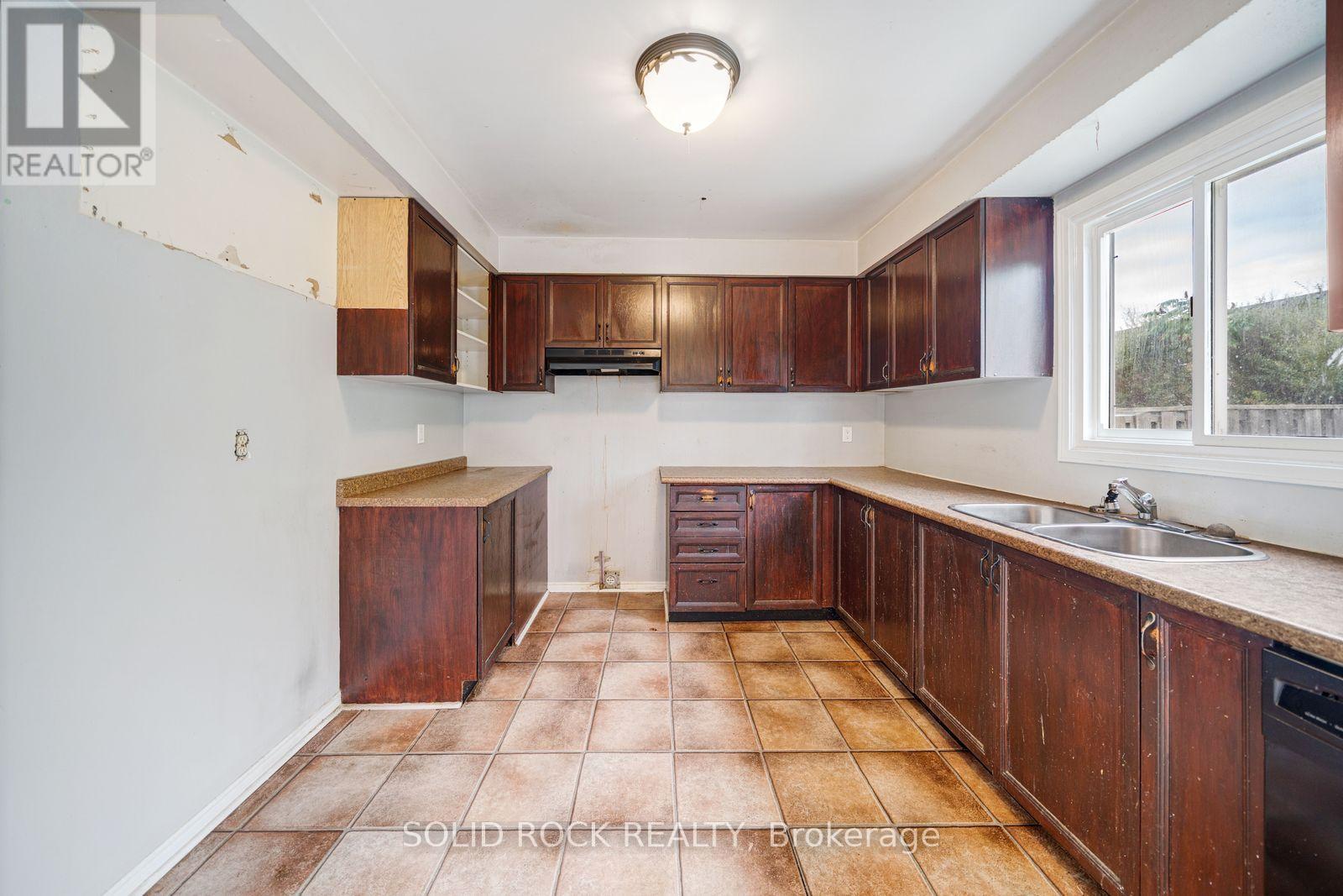 2394 STRATHMORE CRESCENT, Pickering (Brock Ridge) — photo 7