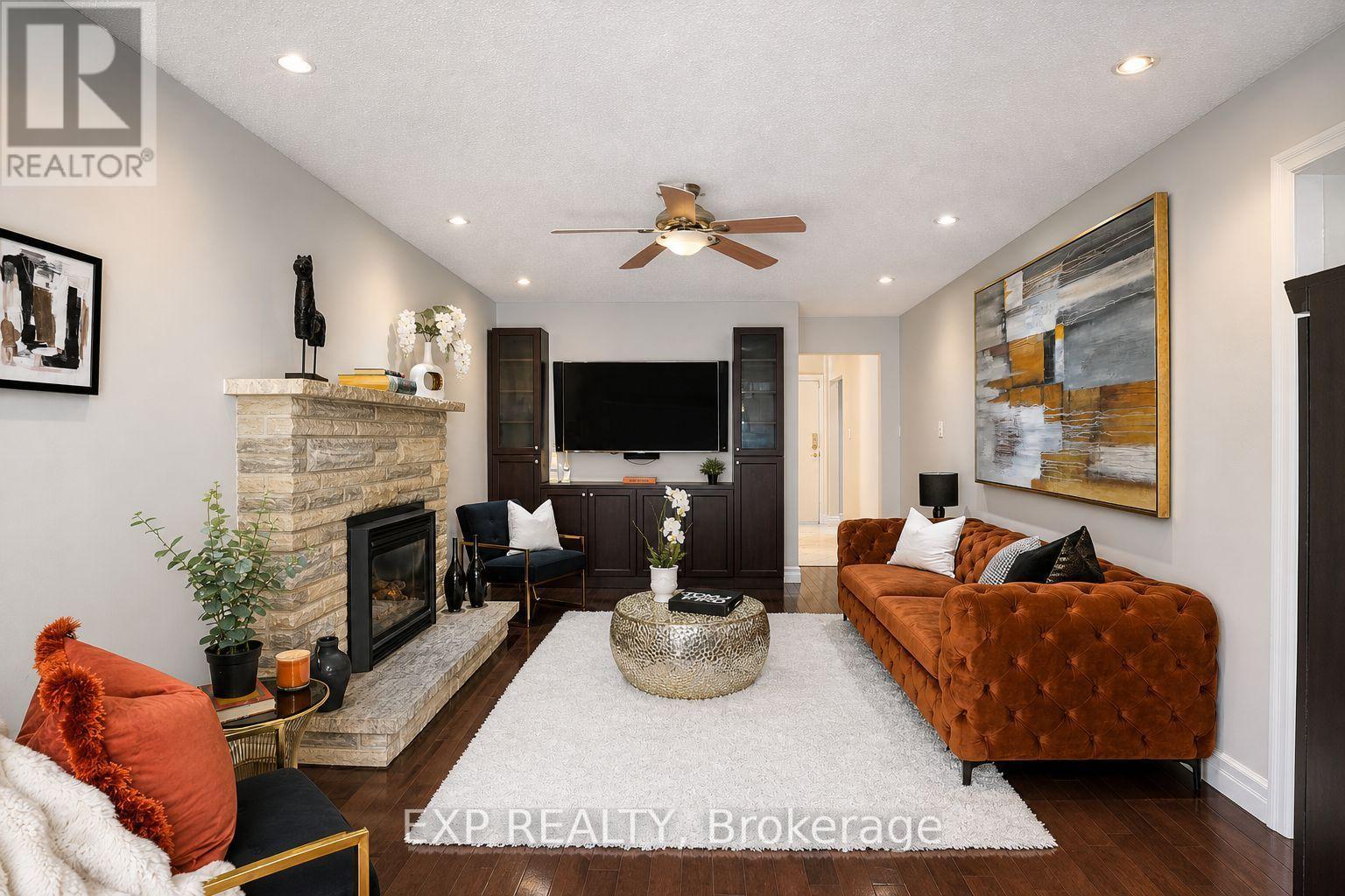 74 Henderson Drive, Whitby, ON photo 13