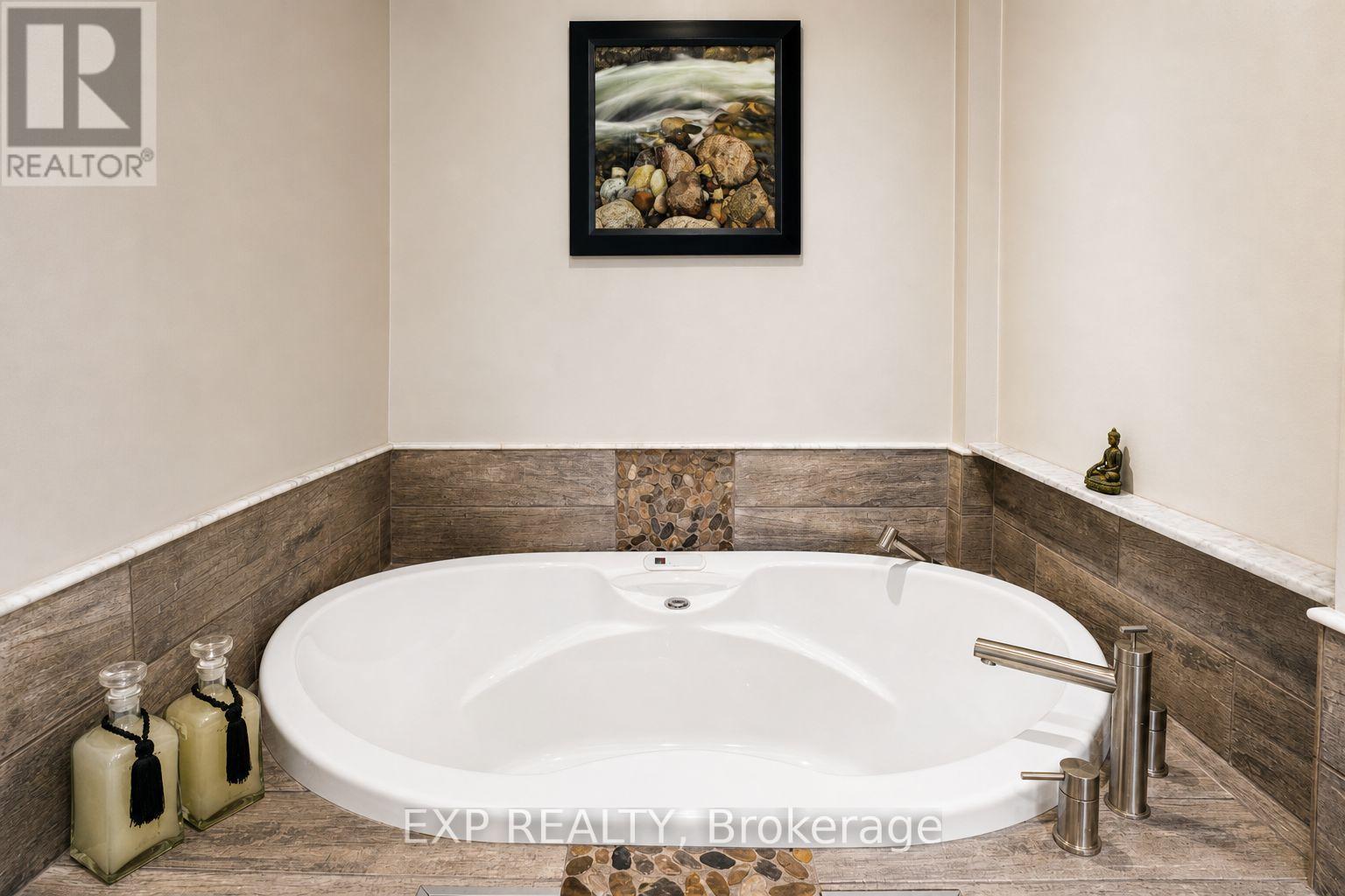 74 Henderson Drive, Whitby, ON photo 20