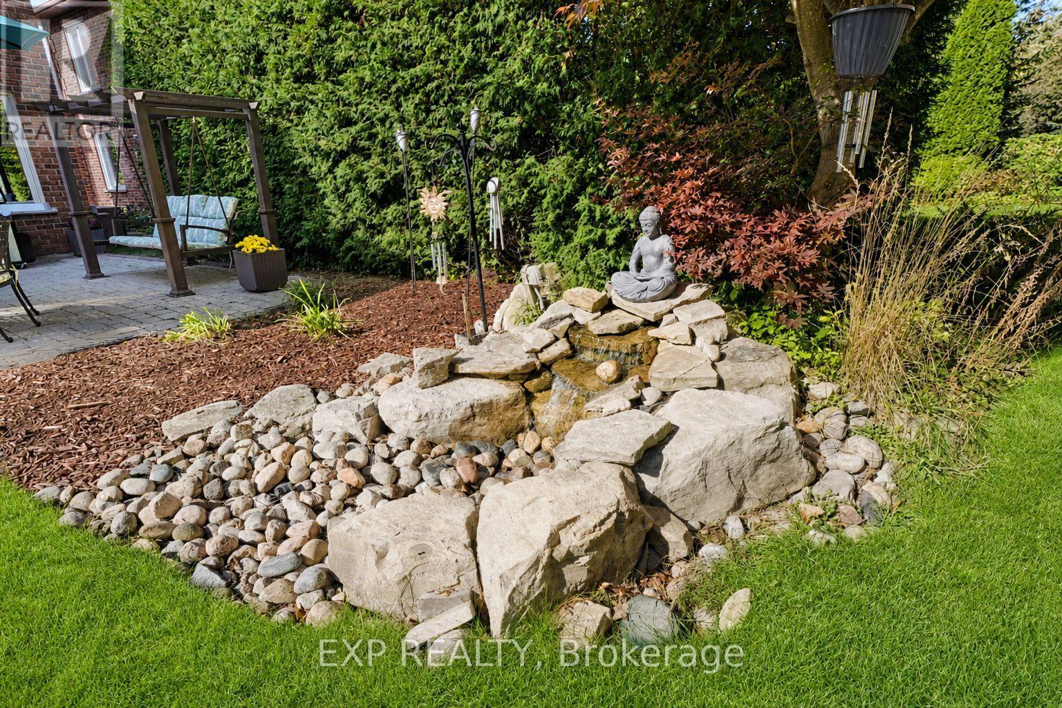 74 HENDERSON DRIVE, Whitby (Pringle Creek) — photo 8