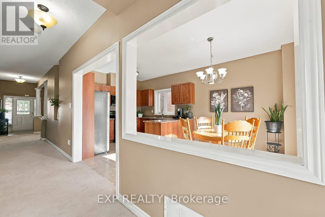 36 SALTZBURG CRESCENT, Georgina (Keswick North) — photo 10