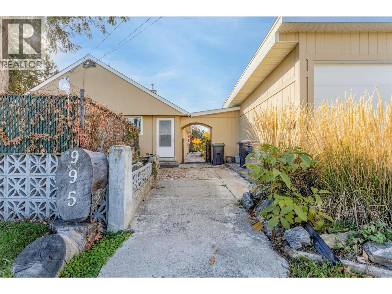  995 Leathead Road, Kelowna