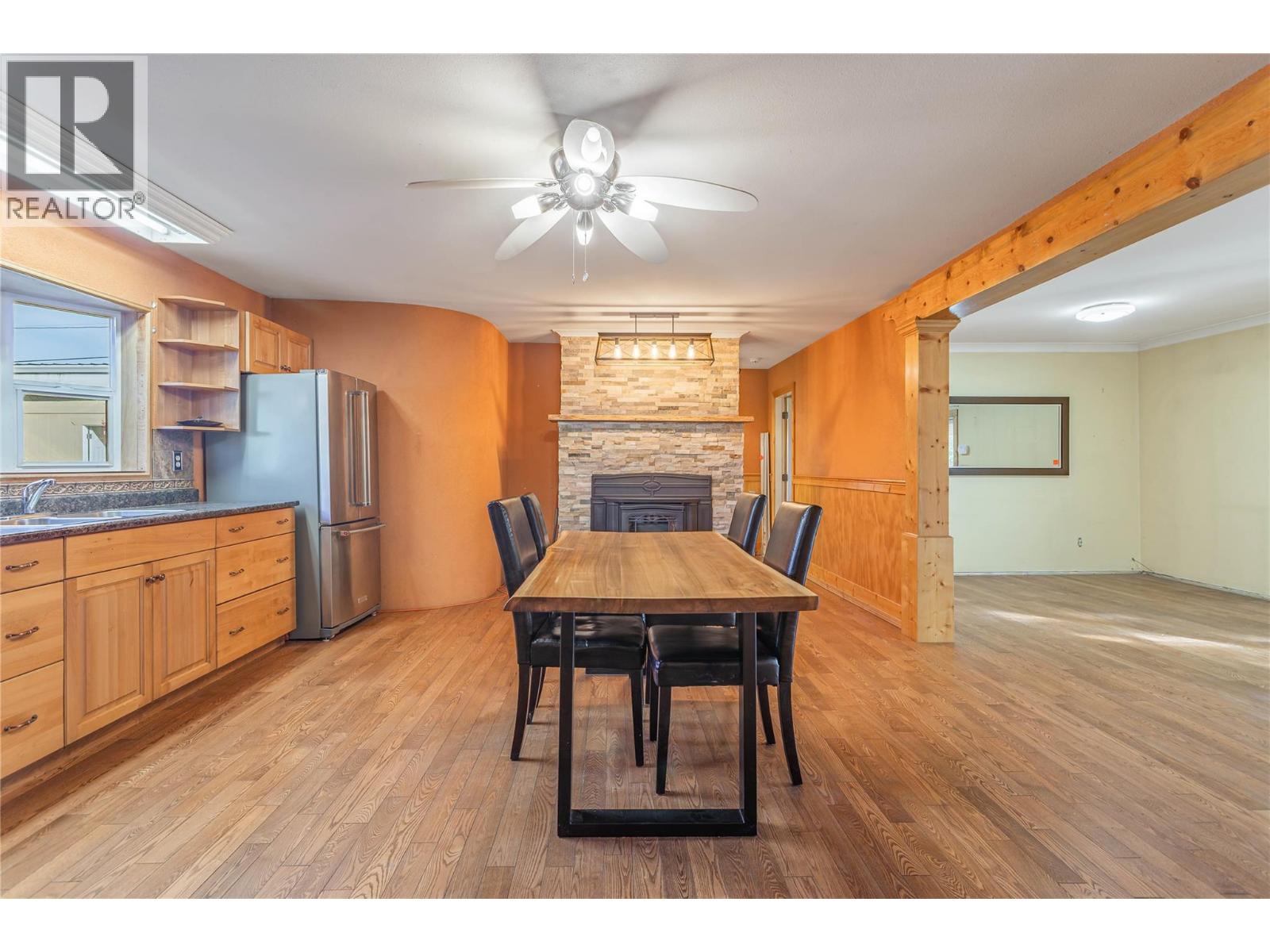 995 Leathead Road - 7
