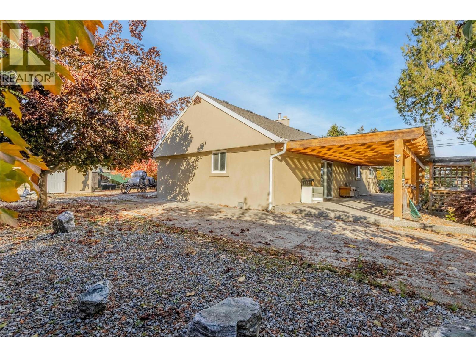  995 Leathead Road, Kelowna