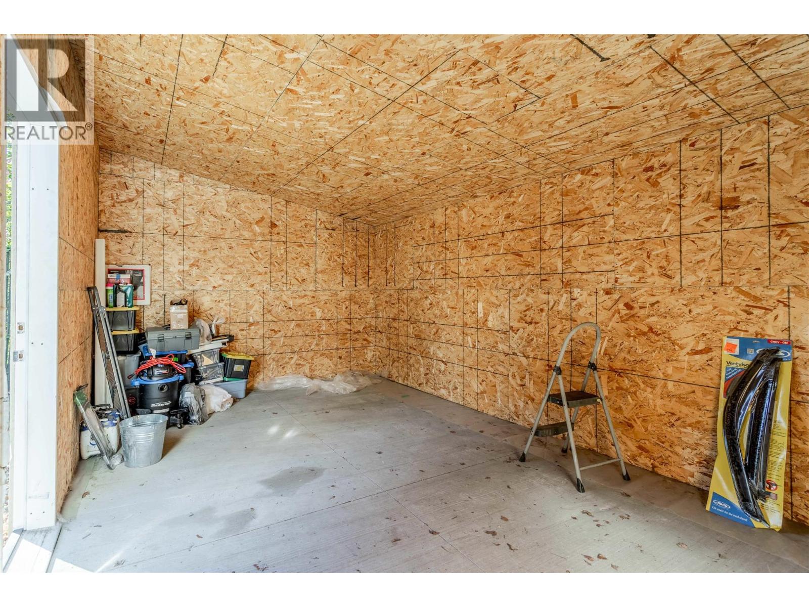  995 Leathead Road, Kelowna