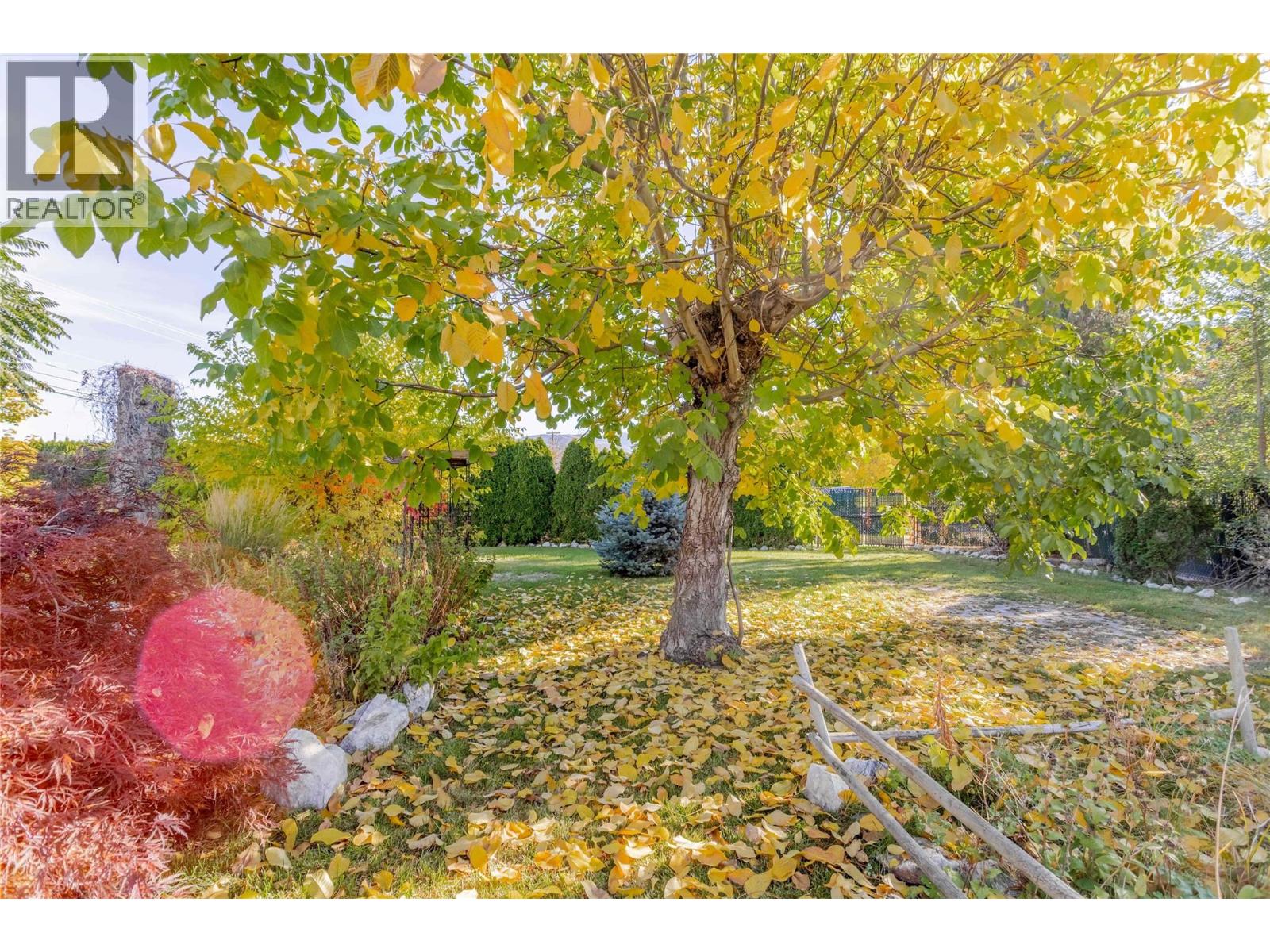  995 Leathead Road, Kelowna
