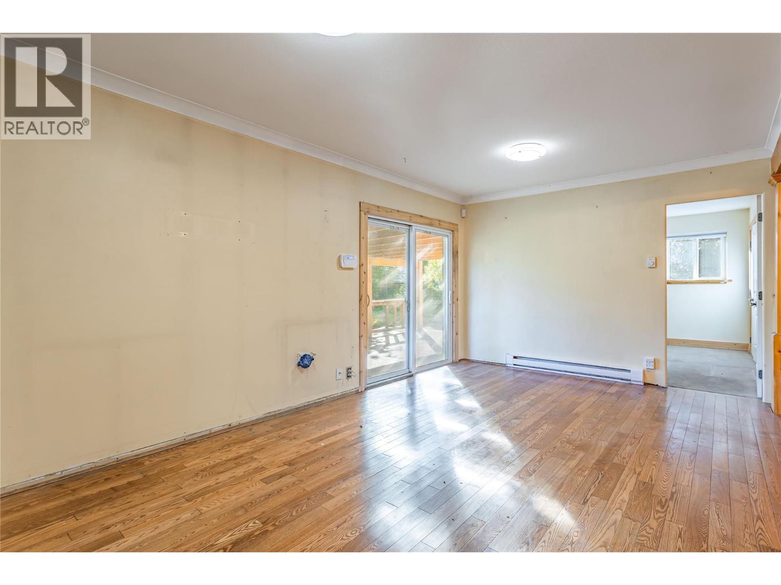 995 Leathead Road - 13