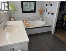 2340 3a Highway, Nelson, BC V1L6K7 Photo 40
