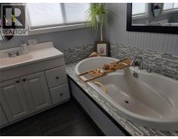 2340 3a Highway, Nelson, BC V1L6K7 Photo 39