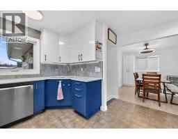 Bedroom - 5835 28 Avenue Ne, Calgary, AB T1Y2E4 Photo 13