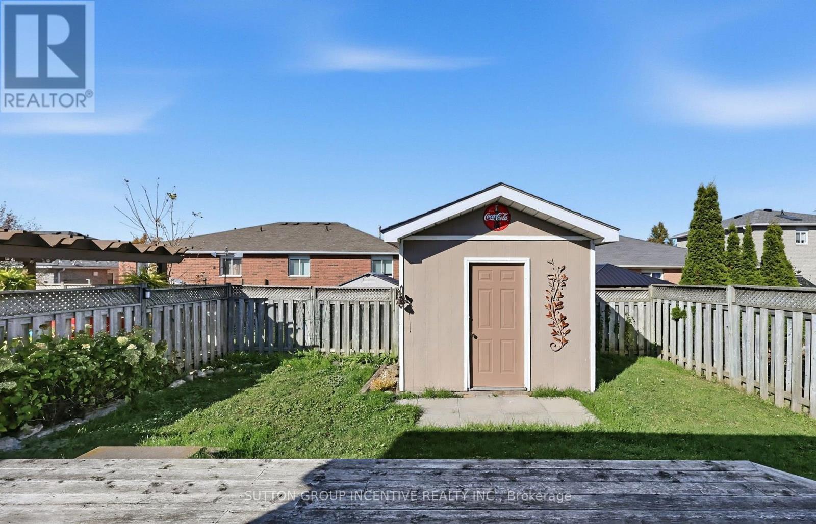 8 Lucas Avenue, Barrie photo 32