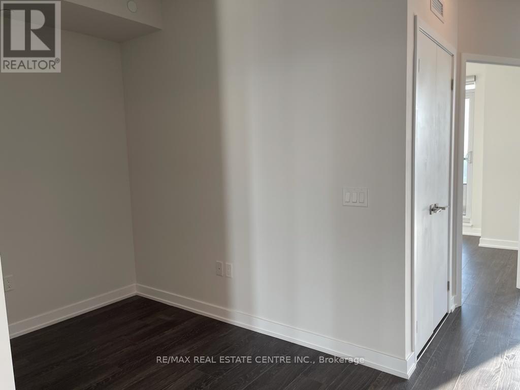 3021- 4055 Parkside Village Drive, Mississauga, ON photo 16