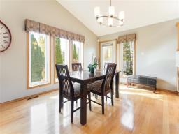 10 Midford Drive, East St Paul, MB R2E0M1 Photo 12