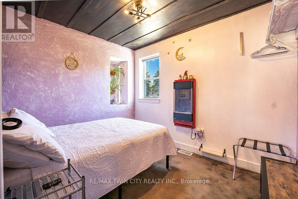 82 KEHL STREET, Kitchener — photo 10