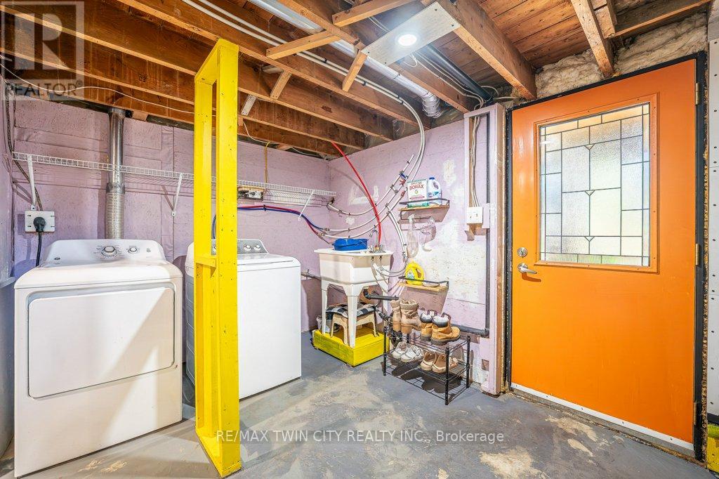 82 Kehl Street, Kitchener, ON photo 15