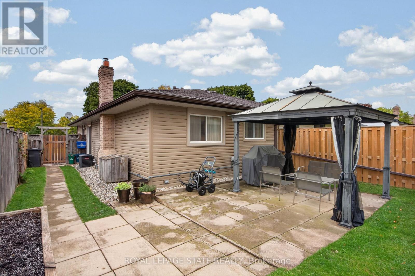 38 Southglen Road, Brantford, ON photo 36