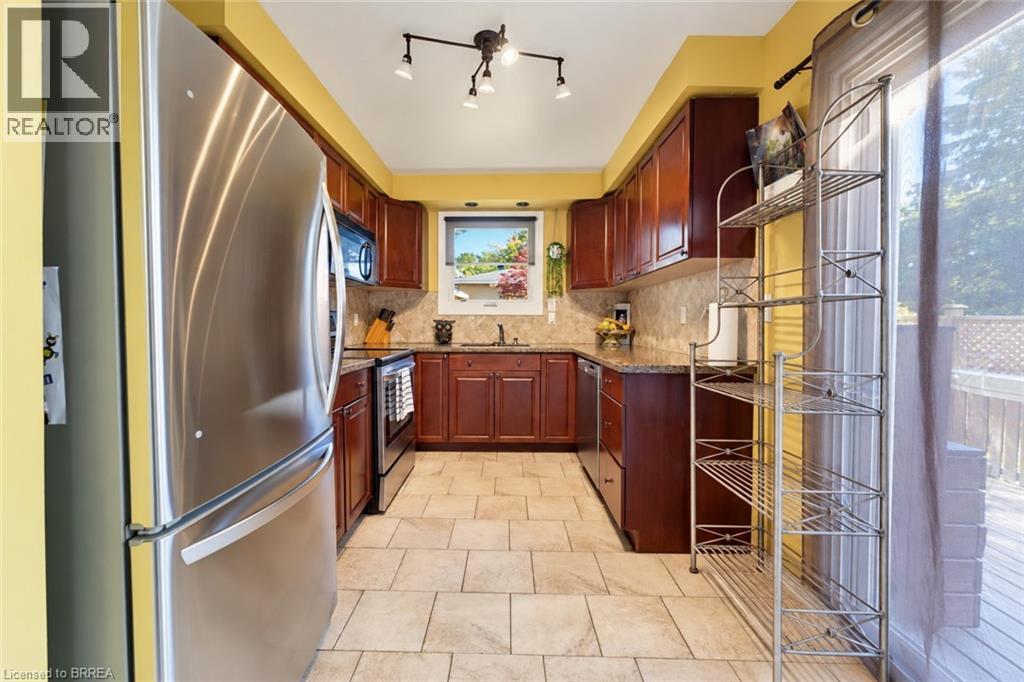 Photo of 9 ONSLOW Court