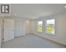 5825 Trail Avenue, Sechelt, BC V7Z0K5 Photo 24