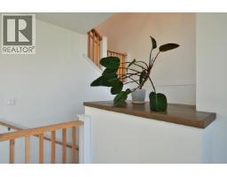 5825 Trail Avenue, Sechelt, BC V7Z0K5 Photo 16