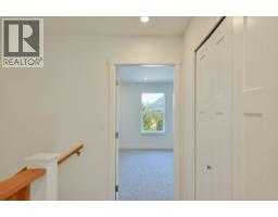 5825 Trail Avenue, Sechelt, BC V7Z0K5 Photo 21
