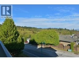 5825 Trail Avenue, Sechelt, BC V7Z0K5 Photo 13