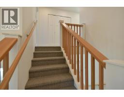 5825 Trail Avenue, Sechelt, BC V7Z0K5 Photo 20