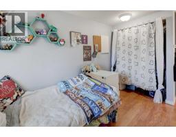 738 Queenston Terrace Se, Calgary, AB T2J6H6 Photo 25