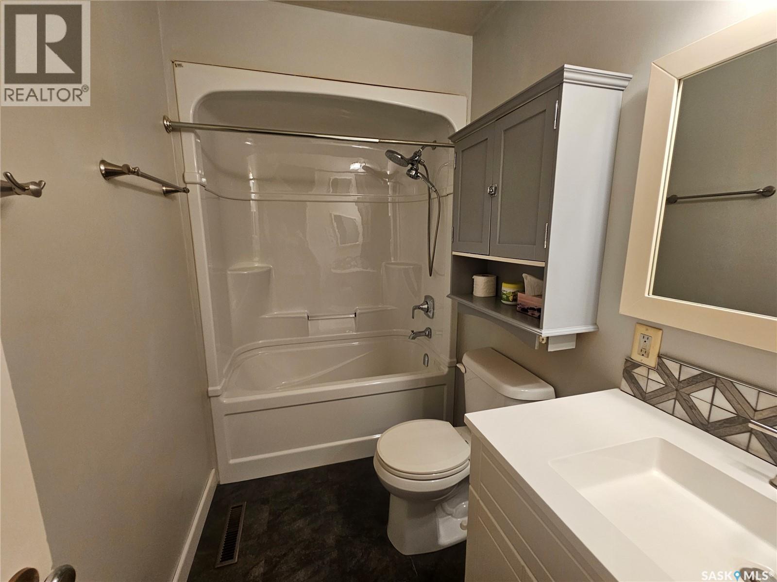 870 11th AVENUE NE, Swift Current — photo 17