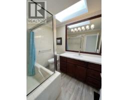 20150 Patterson Avenue, Maple Ridge, BC V2X2P4 Photo 14