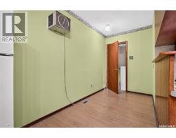 842 Grandview Street W, Moose Jaw, SK S6H5L8 Photo 39