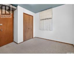842 Grandview Street W, Moose Jaw, SK S6H5L8 Photo 53