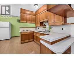 842 Grandview Street W, Moose Jaw, SK S6H5L8 Photo 12