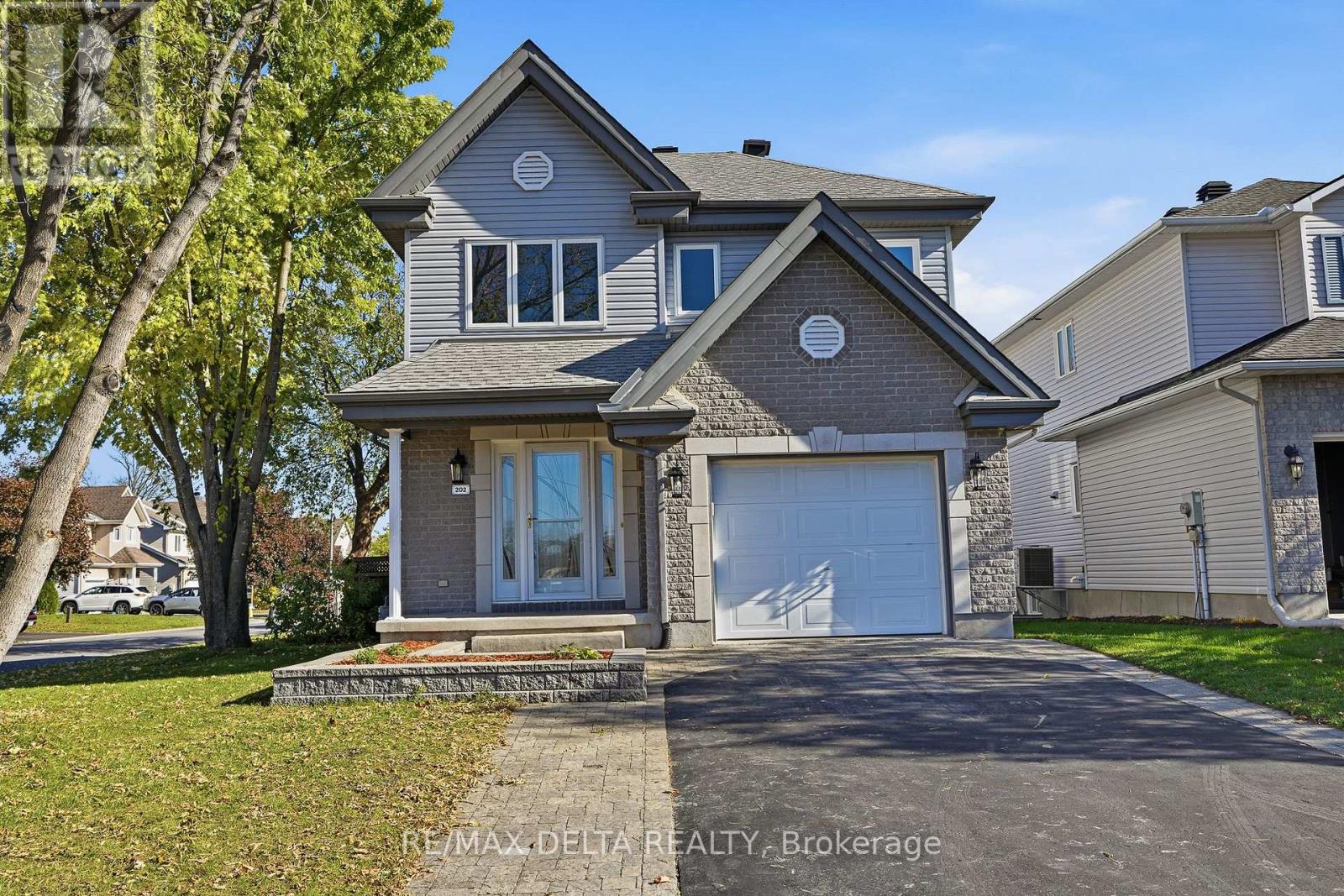 202 SANDRA CRESCENT, Clarence-Rockland — photo 2