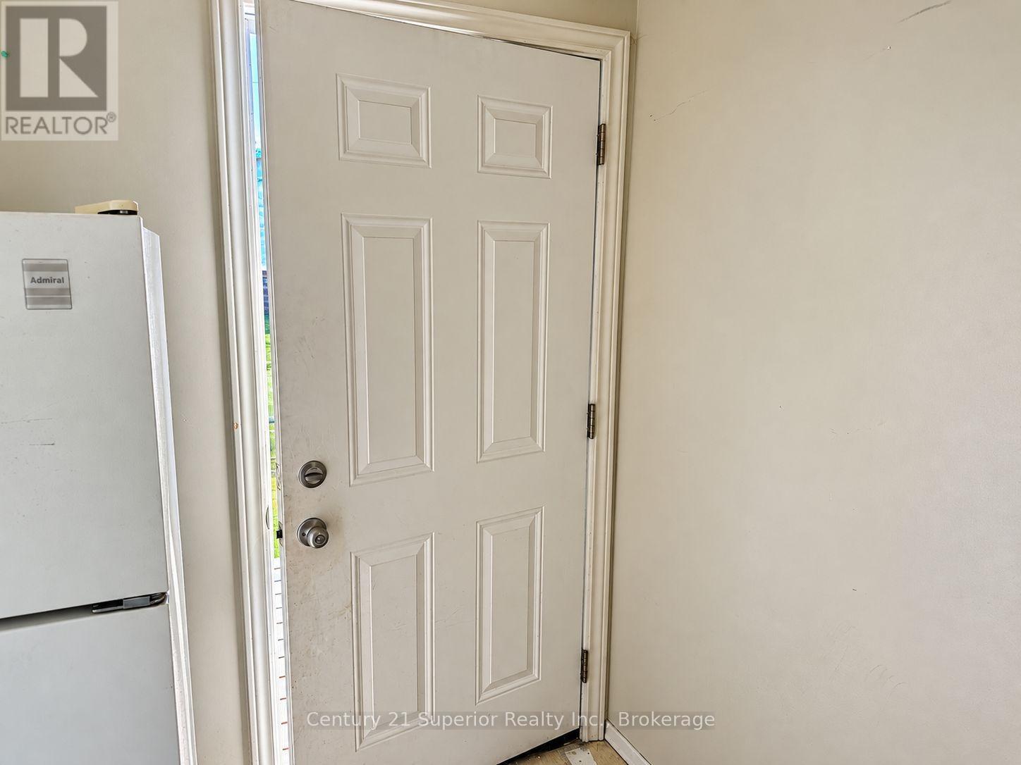 107 SIMON STREET, Schreiber — photo 4